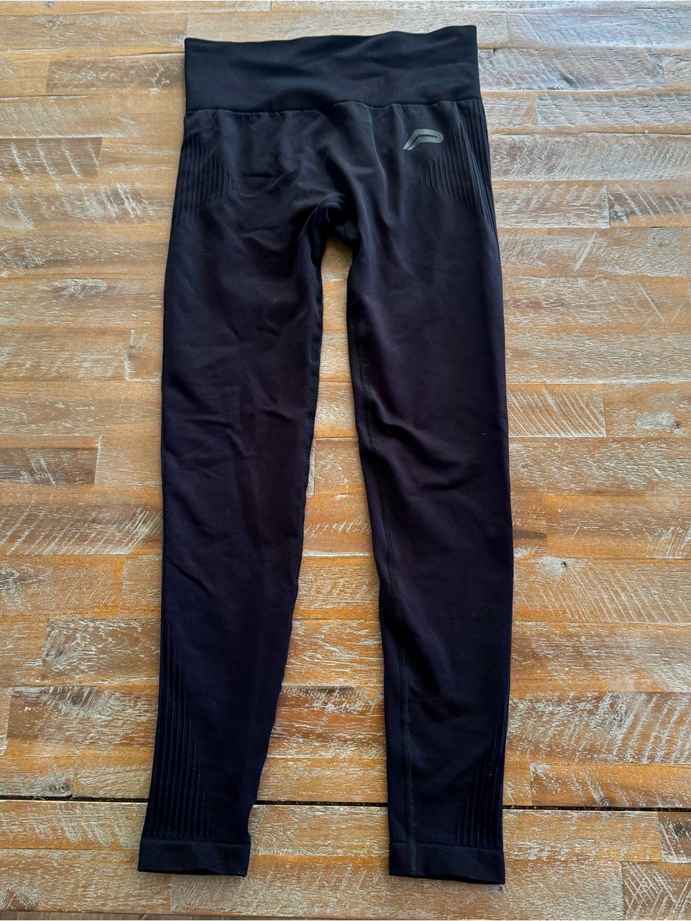 Women's Black High-Rise Performance Leggings